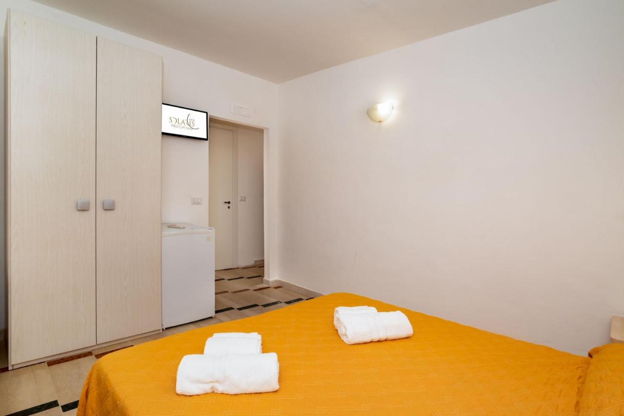 Solaris Paestum Hotel Luaran gambar