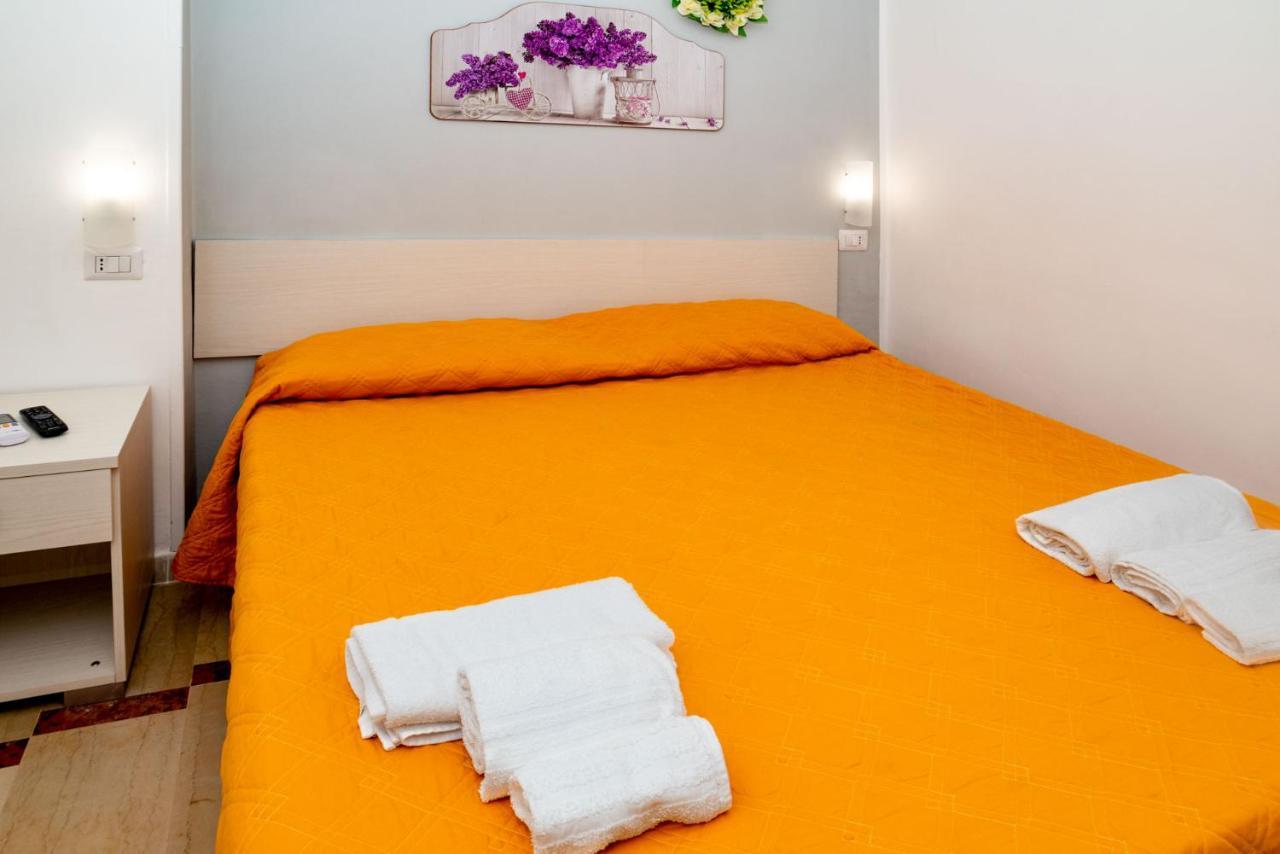 Solaris Paestum Hotel Luaran gambar